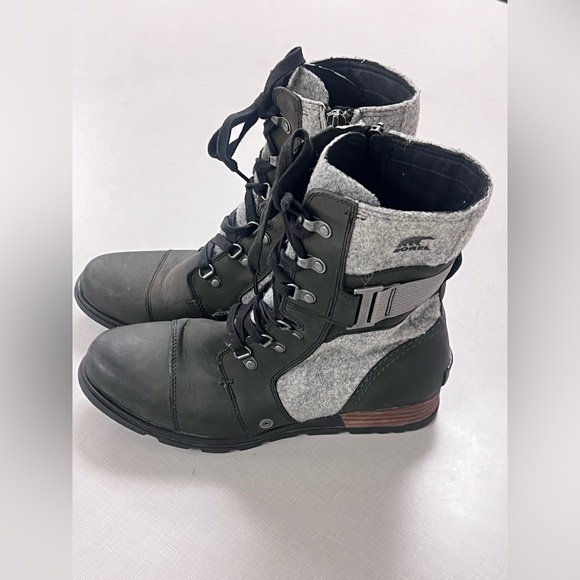 Sorel Black and Grey Major Carly Snow Boot - Picture 7 of 14